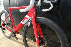 3TTT Vélo 3T STRADA TEAM Limited Edition SRAM Force Disc ETap AXS 12V Rouge -Vélos de Route Soldes 3T rouge 2