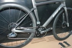 Vélo BH G8 DISC « Limited Edition » SRAM Force AXS 12V Gris -Vélos de Route Soldes BH G8 gris force 12V 5