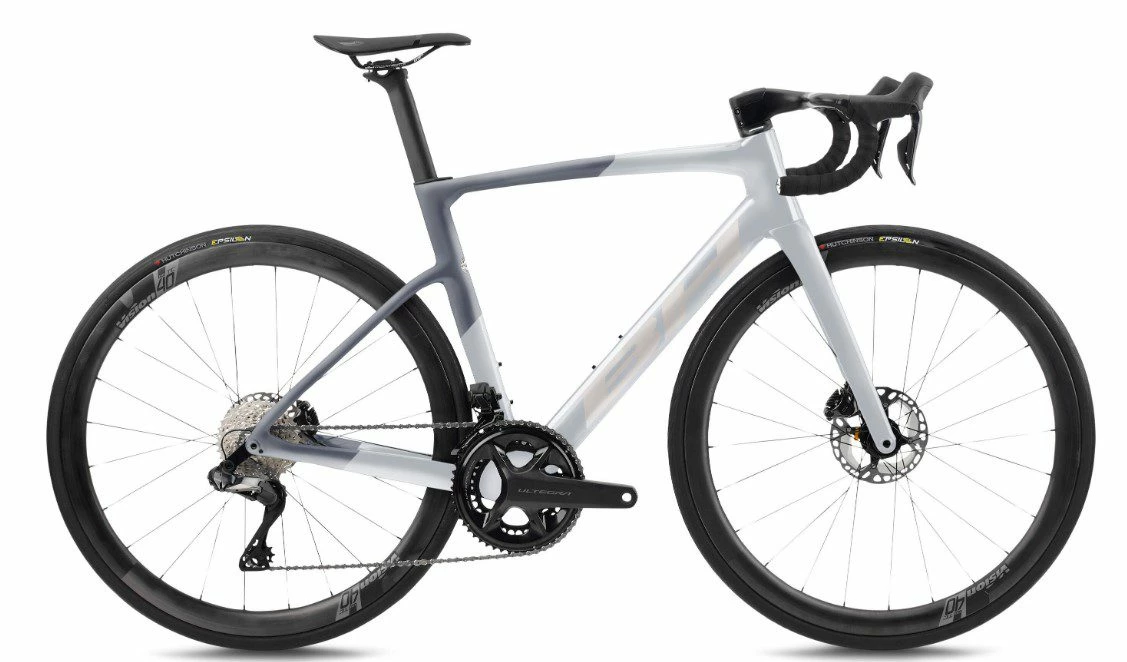 Vélo BH RS1 5.0 Carbone SHIMANO Ulégra 8150 Di2 12V 2023 Blanc Gris 1 Vélo BH RS1 5.0 Carbone SHIMANO Ulégra 8150 Di2 12V 2023 Blanc Gris