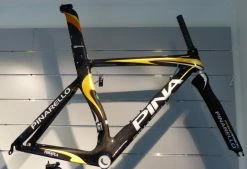 Vélo PINARELLO FT3 Carbone Shimano Ultégra 8000 11V Noir/gold/silver -Vélos de Route Soldes cadre pinarello FT3 noir gold