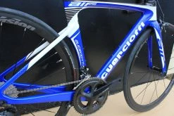 Vélo GUERCIOTTI EUREKA AIR Carbone Shimano Ultégra 8000 11V Bleu/blanc -Vélos de Route Soldes guerciotti bleu 4 scaled 1