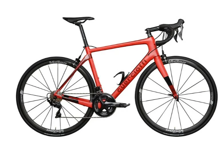 DEDACCIAI Vélo GUERCIOTTI ITALO Carbone Shimano 105 11V 2021 Rouge 1 DEDACCIAI Vélo GUERCIOTTI ITALO Carbone Shimano 105 11V 2021 Rouge