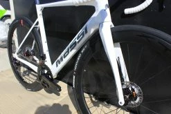 BH Vélo MASSI ARROW Race Carbone Shimano Dura-Ace Di2 12V Blanc -Vélos de Route Soldes massi arrow blanc 3 scaled 3