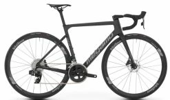 LEADER FOX Vélo MEGAMO PULSE Elite 01 Carbone Shimano Dura-Ace 9200 Di2 12V 2023 Sky Grey Ou Black Ou Red -Vélos de Route Soldes megamo pulse elite AXS 09 2023 black 1