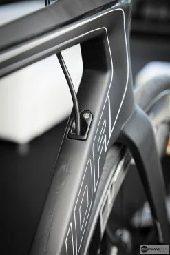 Vélo MERIDA REACTO équipe Pro BAHRAIN Shimano Dura-Ace 9150 Di2 11V Bleu/rouge/gold -Vélos de Route Soldes reacto 9000 2 2